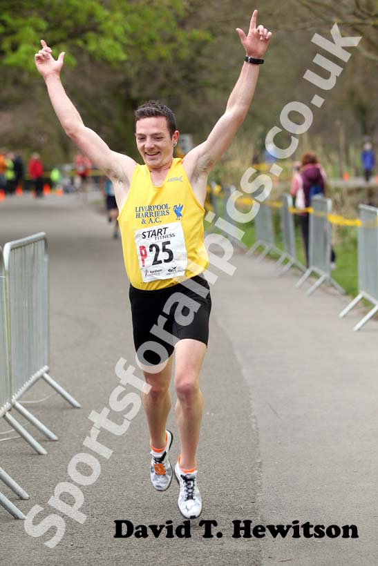 Stage 12: Liverpool Harriers winning the Northern 12 Stage Relay.